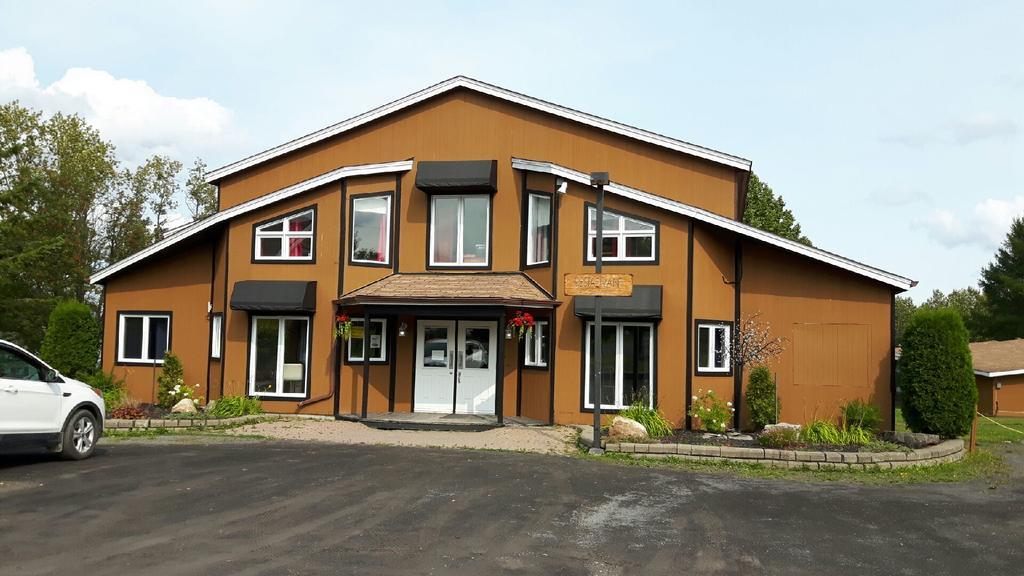 Chalets Du Lac Matapedia Val-Brillant Eksteriør bilde